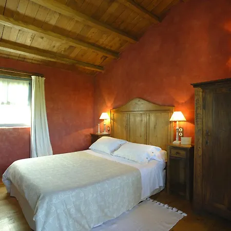 Casa Do Castelo De Andrade Country house Puentedeume